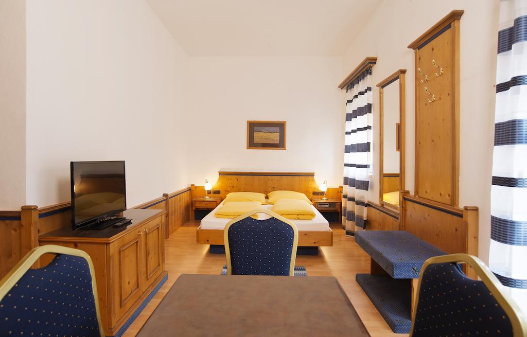 Hotel Hottentotten Ratisbona Quarto foto